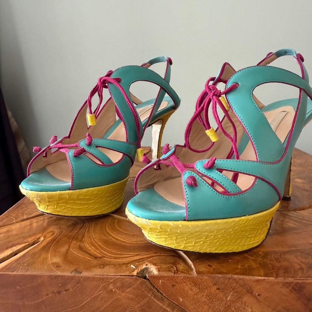 Shoes - Picture 3 of 5
